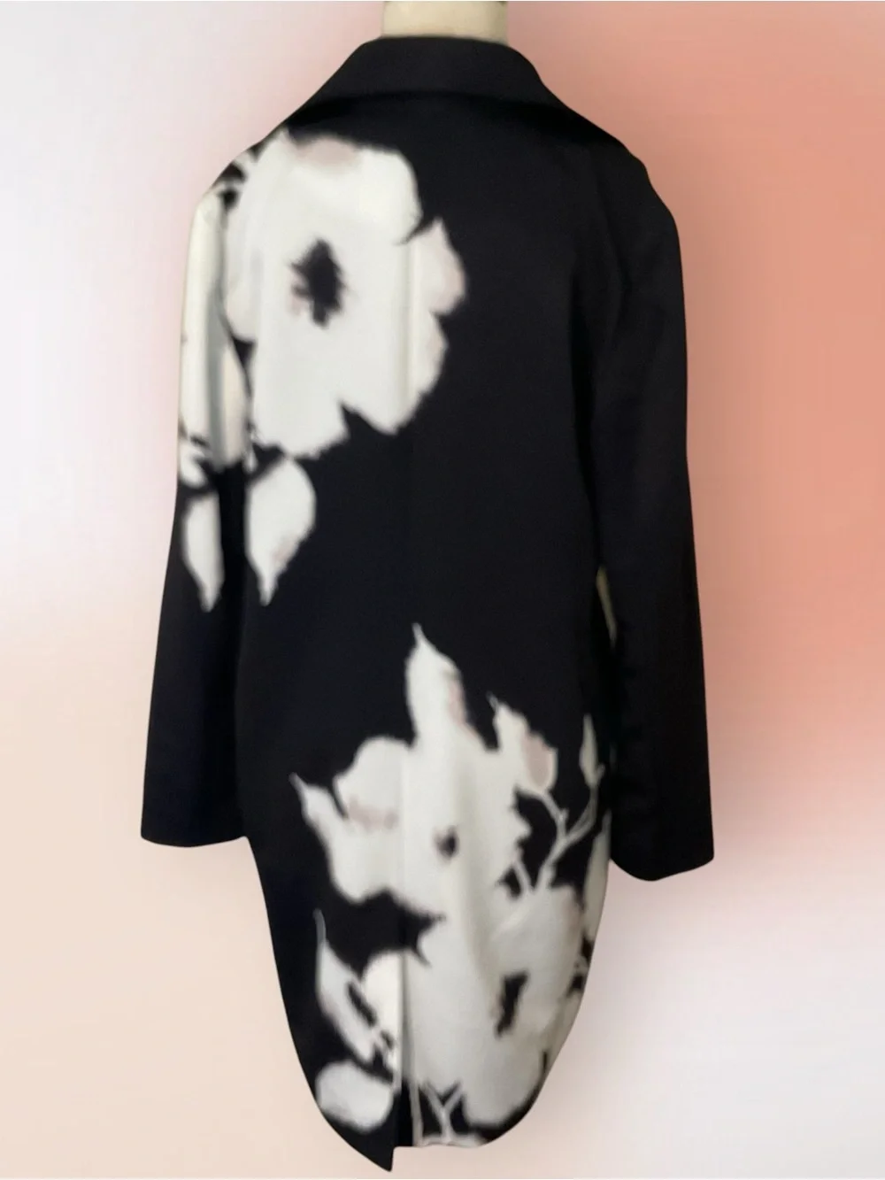 Chico’s Black and White Floral “Florence Mirage” Topper Jacket Size 1 Reg 8/10 M